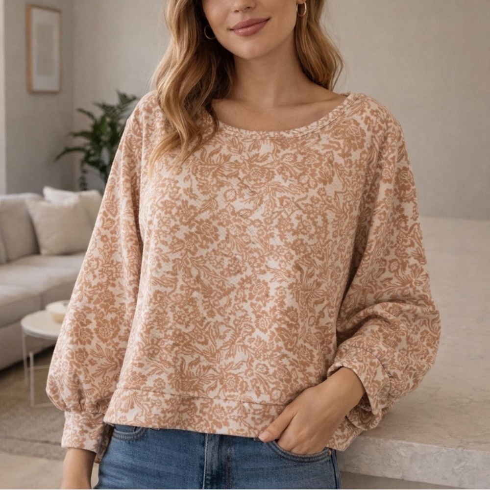 Relaxed Floral Pullover Sweatshirt - Beige Floral